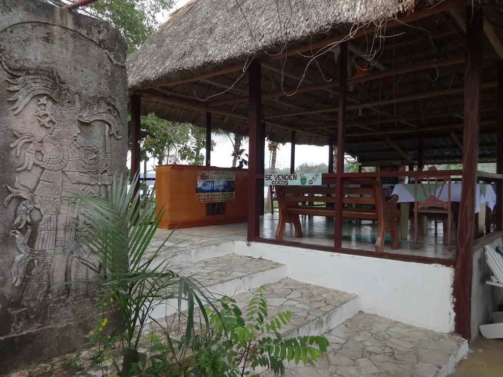 Hotel Santa Barbara Tikal Flores Exteriör bild